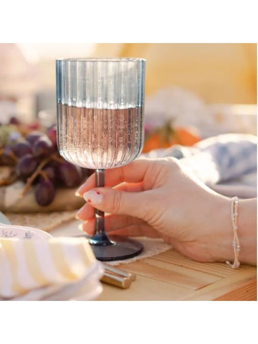 BEAUTIFUL Jillian Harris Life at Home Collection Fluted Wine Goblet - Picture 1 of 5